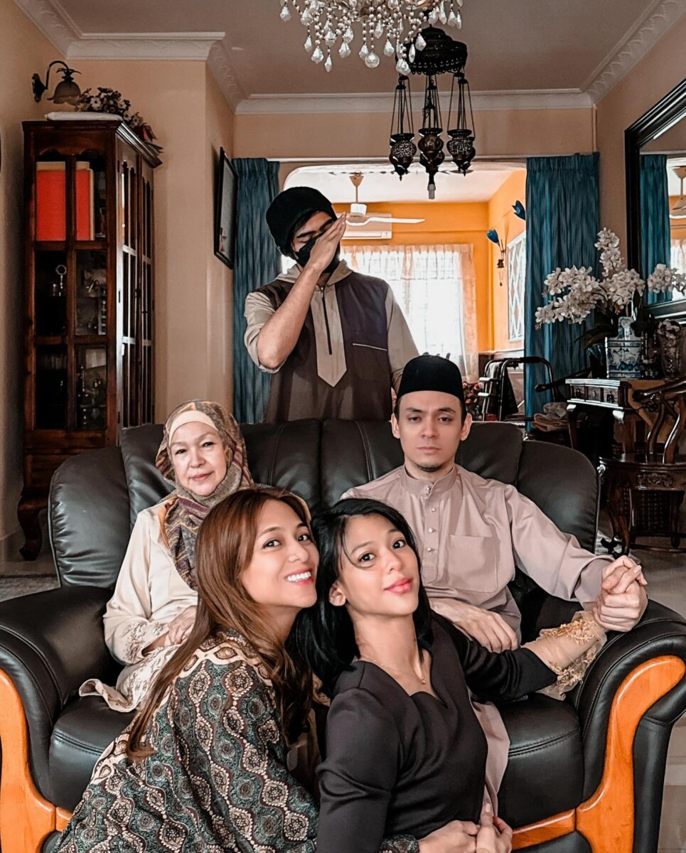 Namun ini tidak menghalang beliau dalam kariernya