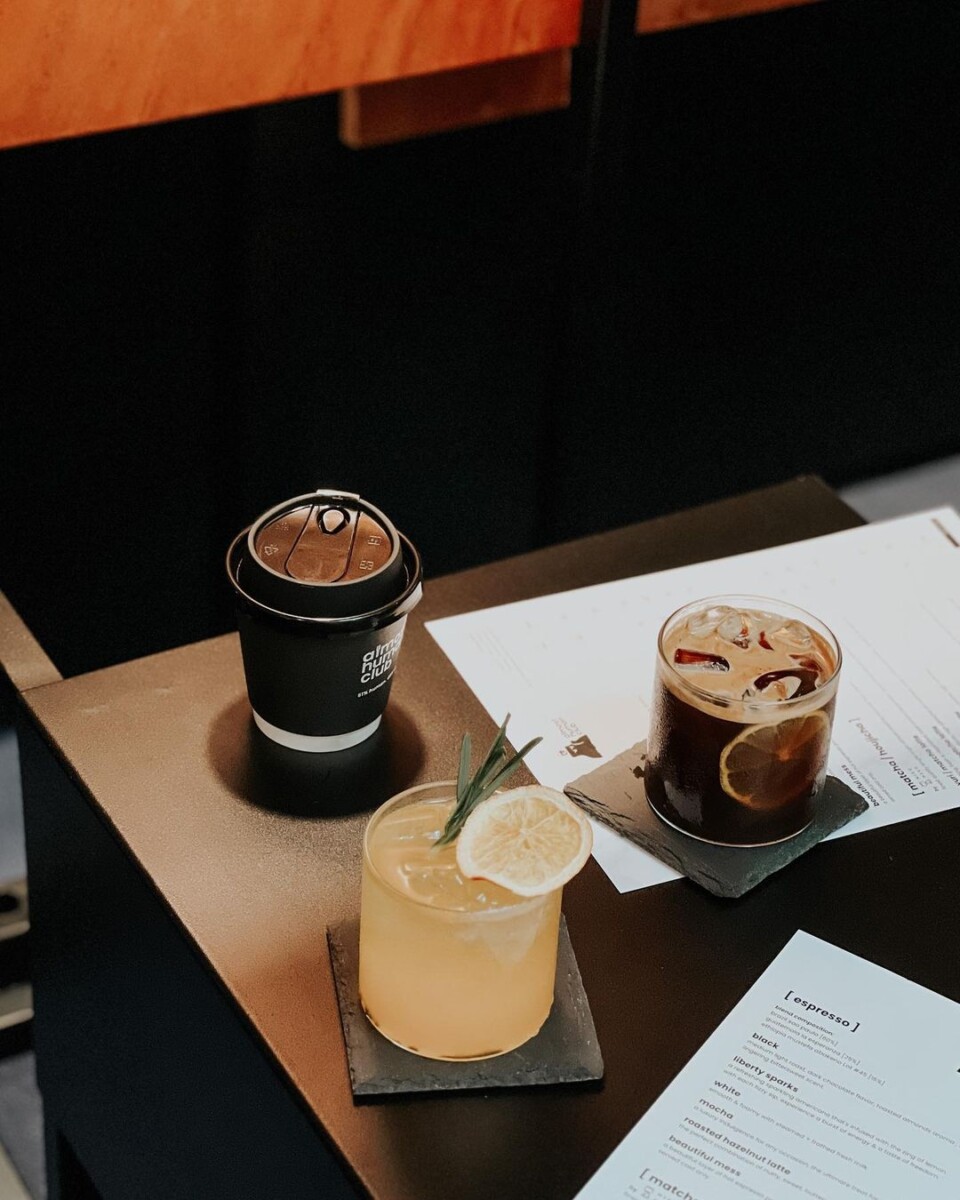 Harga menu berpatutan membuatkan kafe ini sangat popular