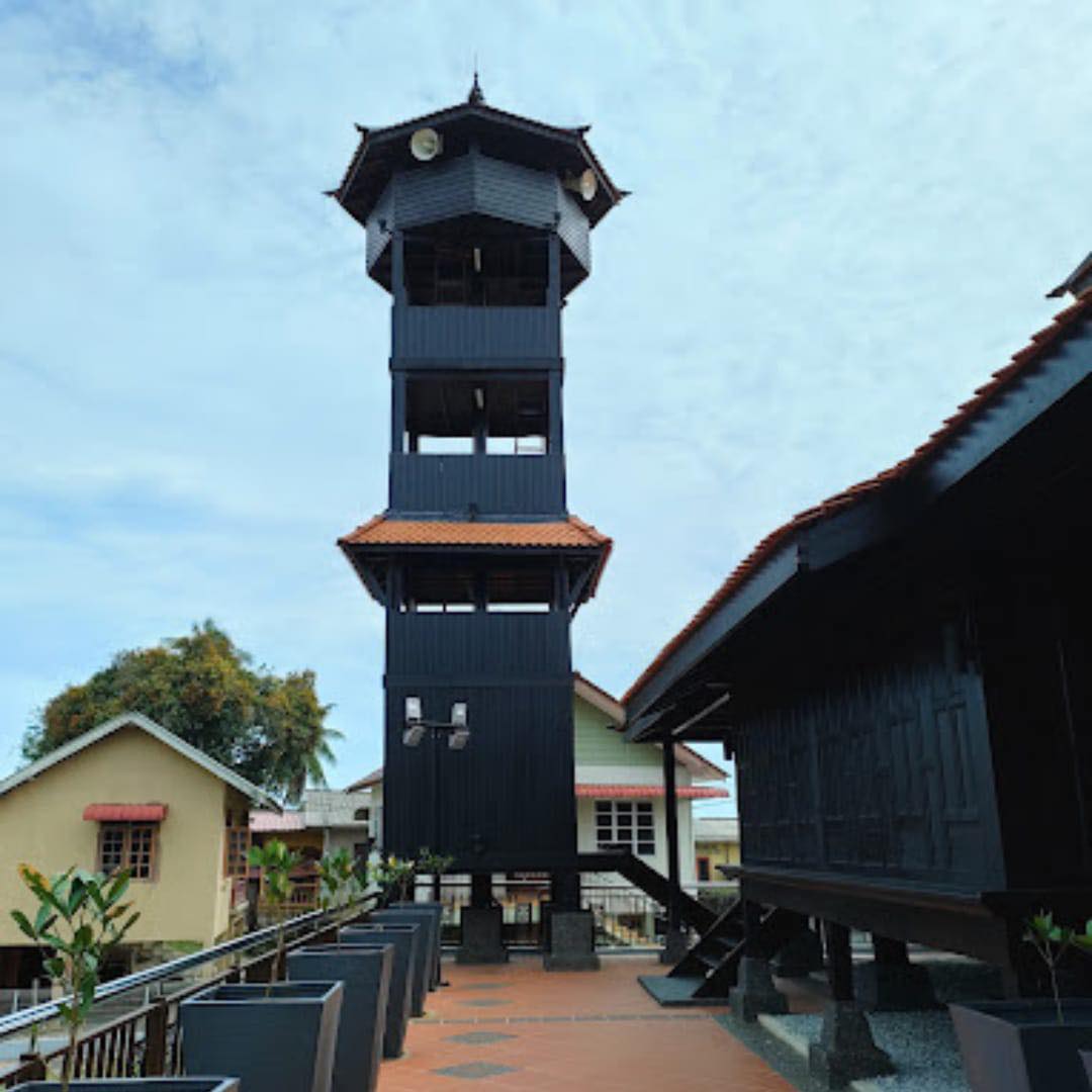 Senibinanya yang agong.