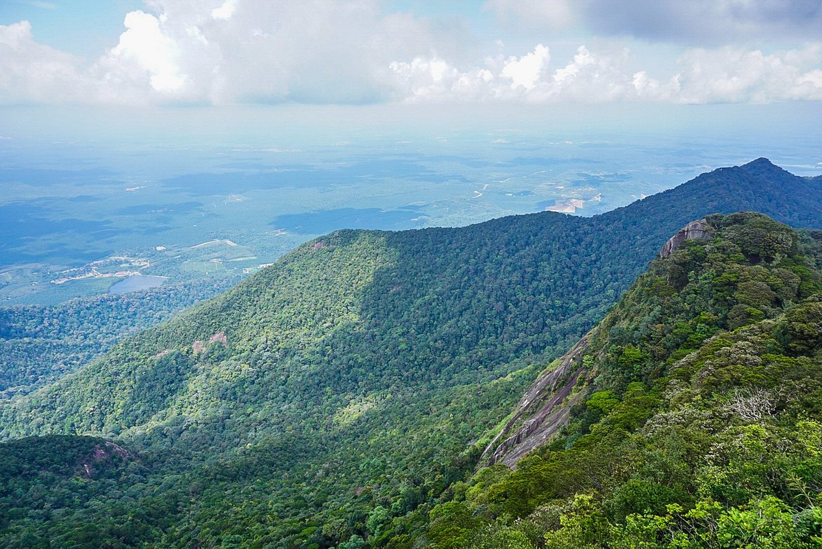 Sampai sekarang masih tak jumpa jambatan dibina di Gunung Ledang