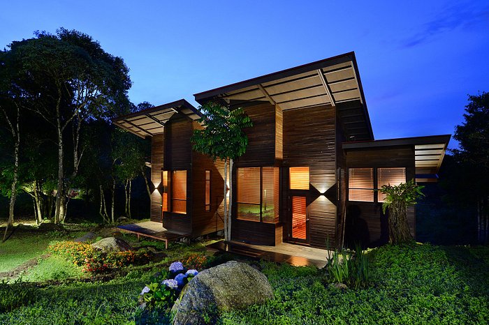 Suasana Yang Nyaman Di Spring Garden, homestay berkonsep serba moden di Kundasang Sabah.