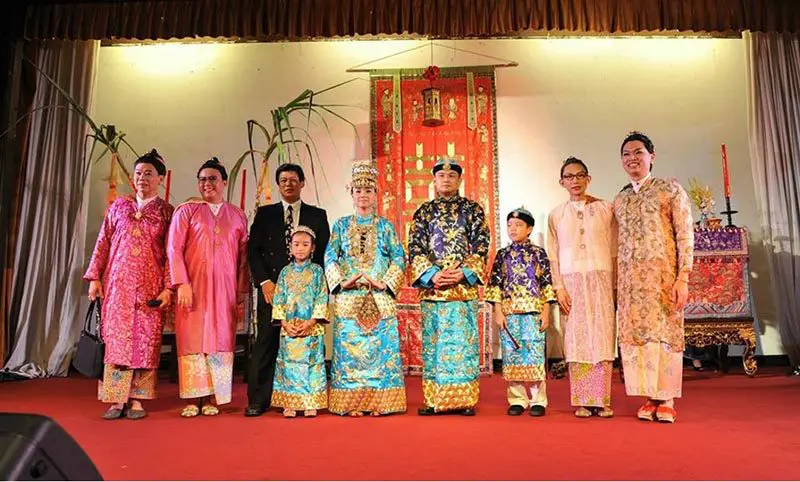 Disebabkan pencampurna budaya lah wujudnya sebuah budaya lebih kompelks