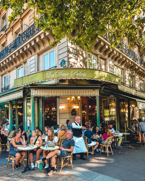 Kini kafe kopi bersepah di negara Eropah