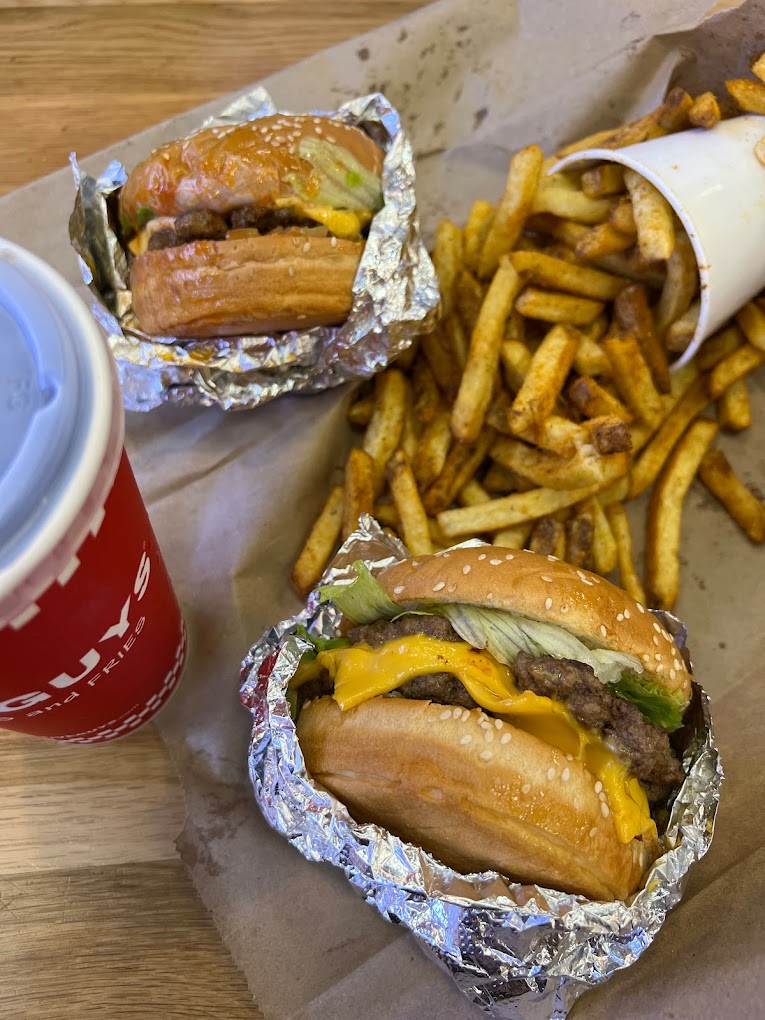 Mereka memberi jaminan hanya menggunakan bahan segar berkualiti sahaja. Tiada frozen!