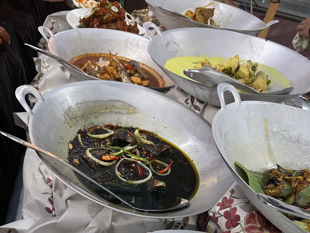 Makanan adalah bahasa kebahagiaan yang universal