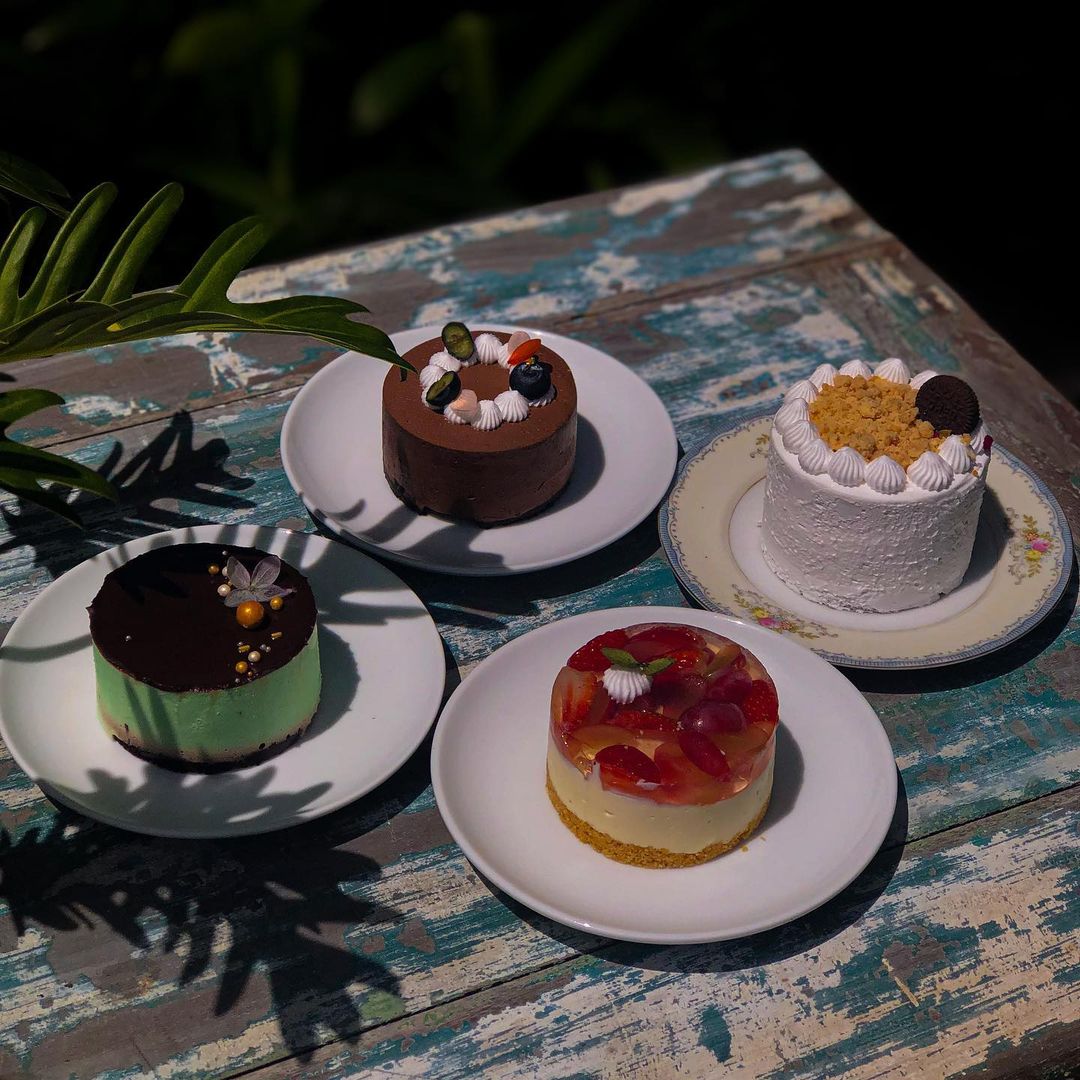 Daripada kek coklat gebu hingga kek buah-buahan segar, setiap gigitan adalah pengalaman yang memanjakan