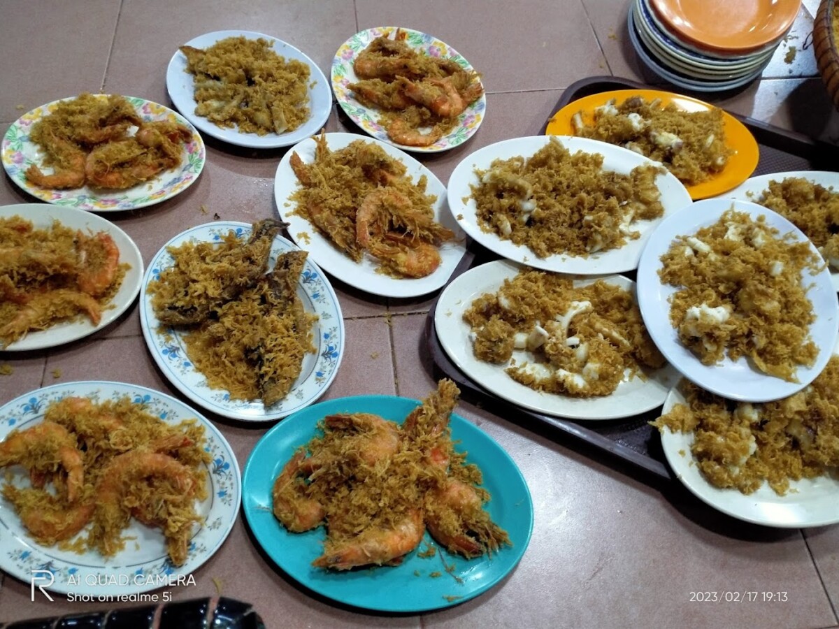 Sebut sahaja nak lauk apa, mesti ada!