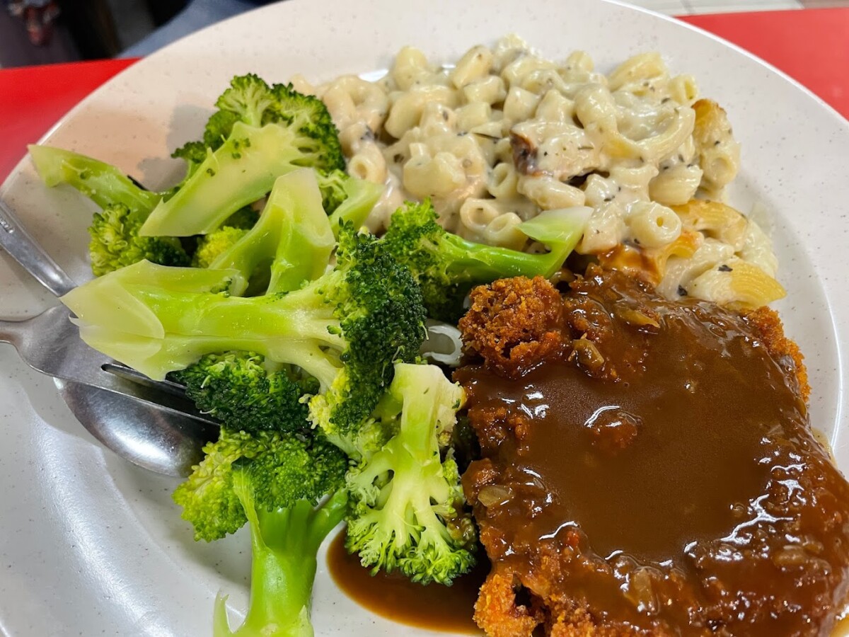 Patut la ramai orang suka makan dekat kedai ini. Harga berpatutan pulak tu