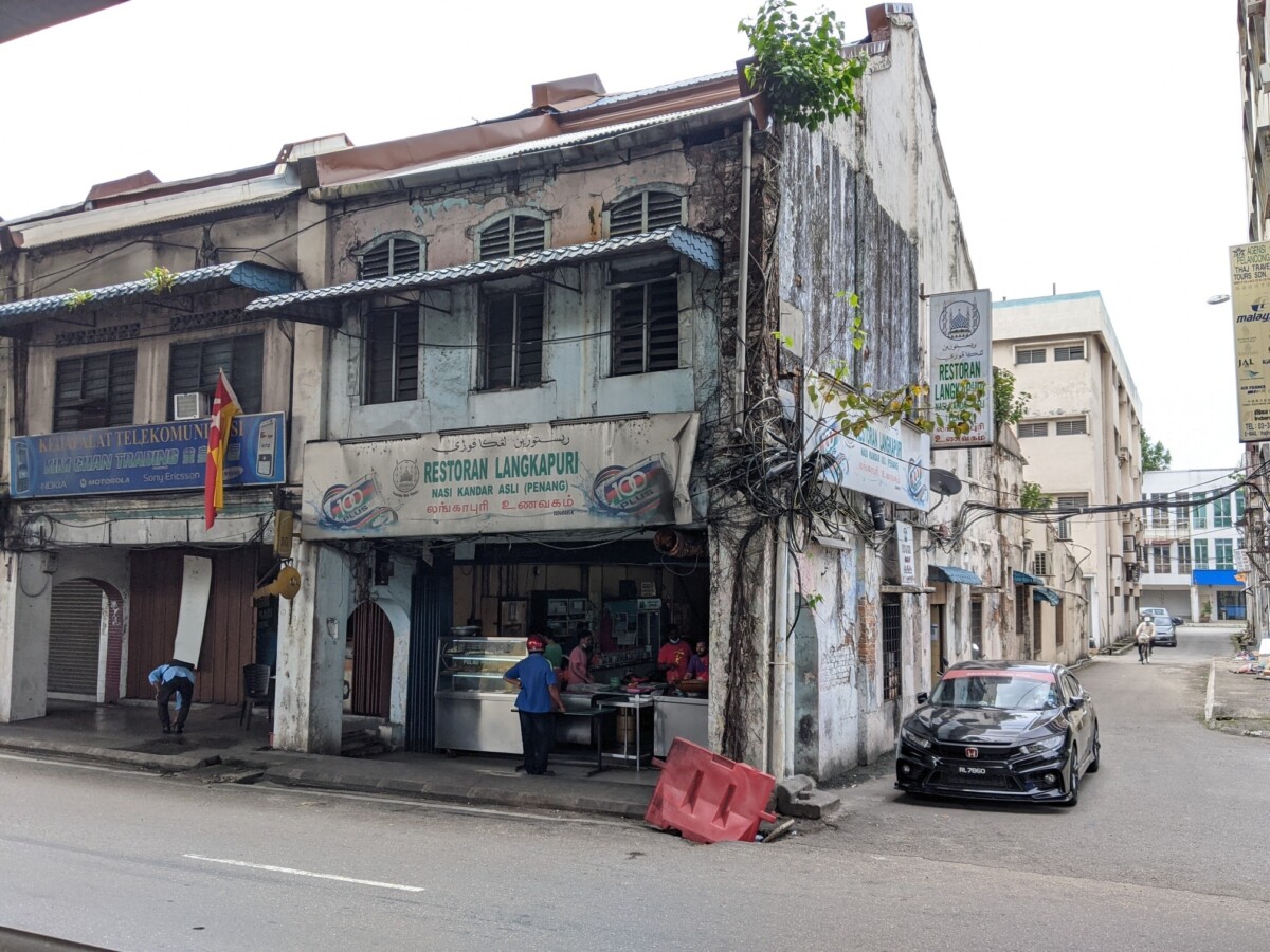 Ini merupakan lokasi 'rahsia' untuk dapatkan nasi kandar paling sedap di bandar klang