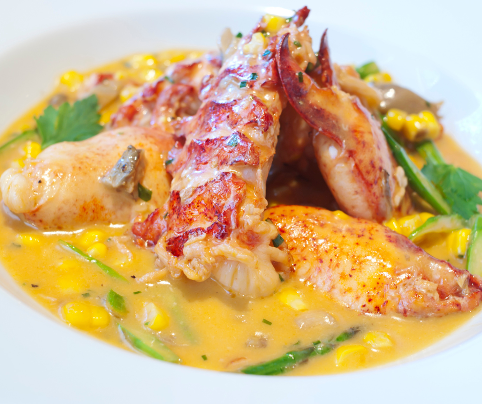 Memasak udang galah atau lobster dalam sup atau bisque laut juga sungguh menyerelakan!