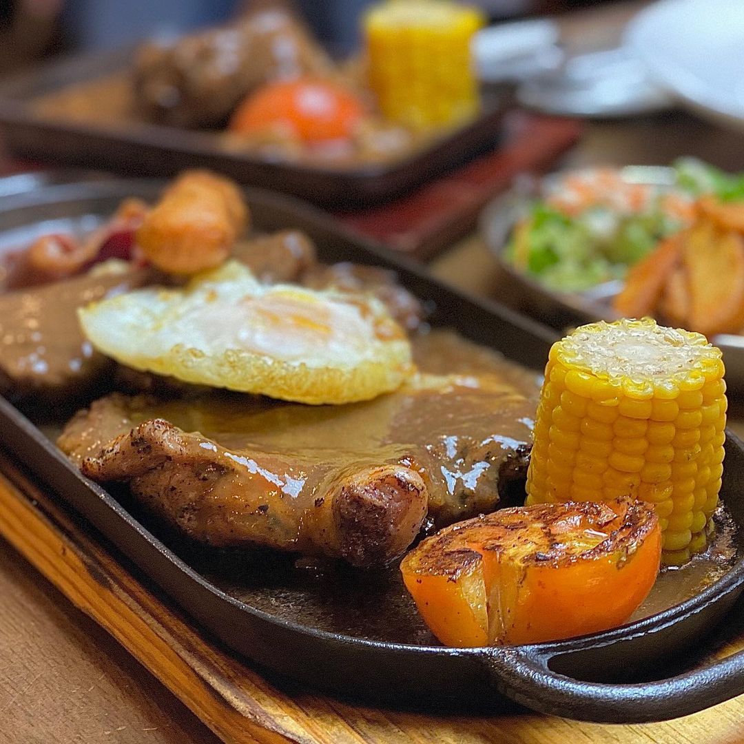 Sizzling Steak yang menjadi pilihan paling popular!