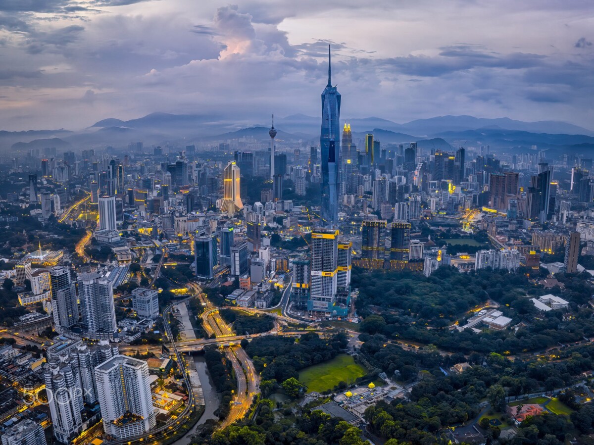 Kemegahan Merdeka 118: Seni Bina Sejarah dan Kontemporari yang Menakjubkan!