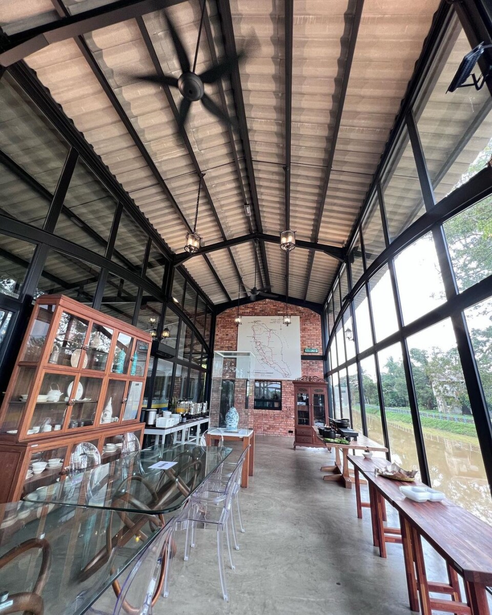 Vibe lama di Kafe Belibis.