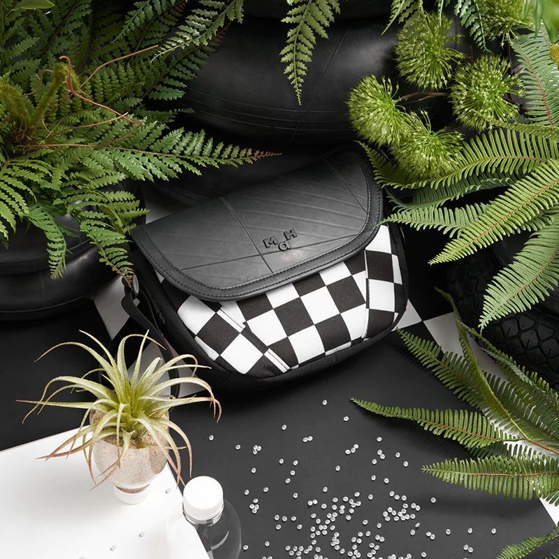 Lelaki dan wanita pun menyukai gaya beg ini