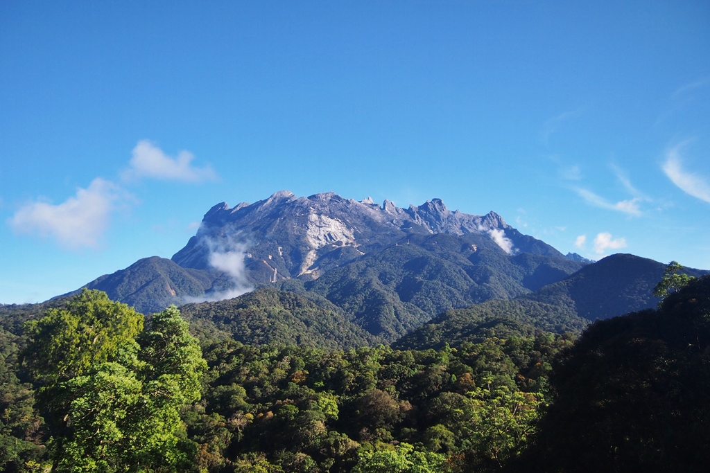 Kalau ada peluang bercuti lah ke Taman Negara ini!