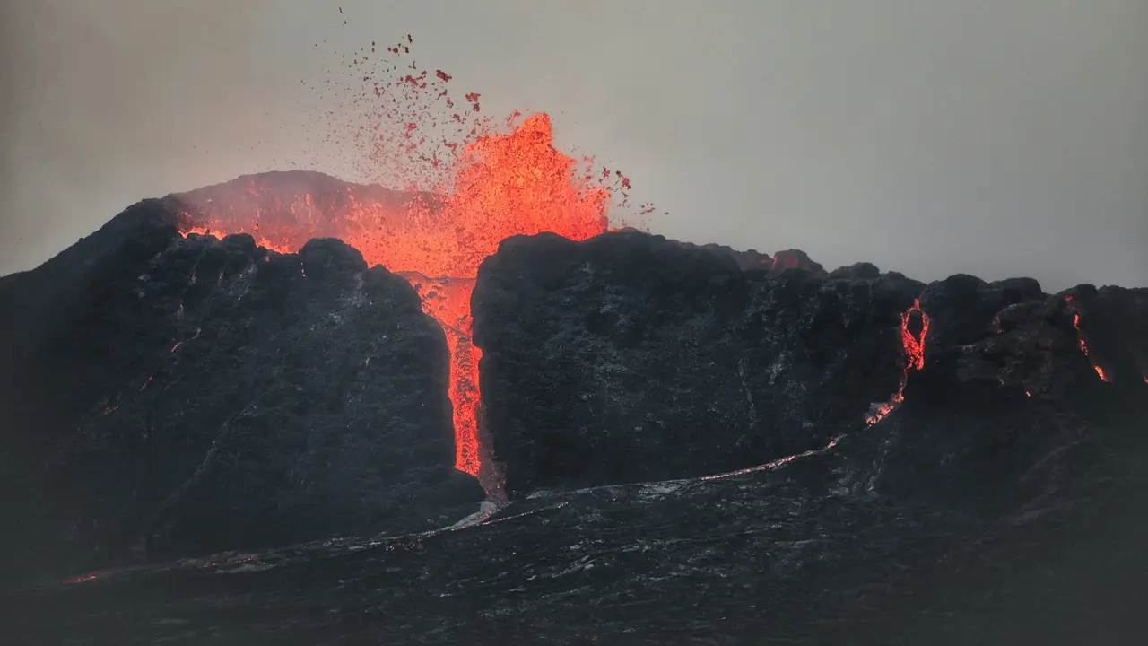 Gunung Krakatau Berapi Meletus Yang Sangat Dahsyat