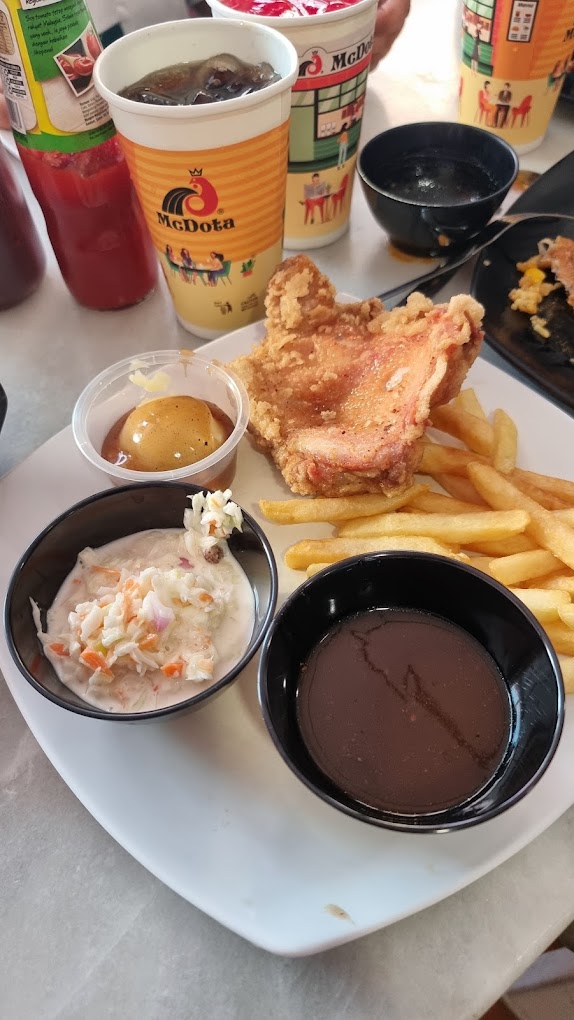 Walaupun tinggal 2 outlet sahaja, mereka masih ada pelanggan tetap