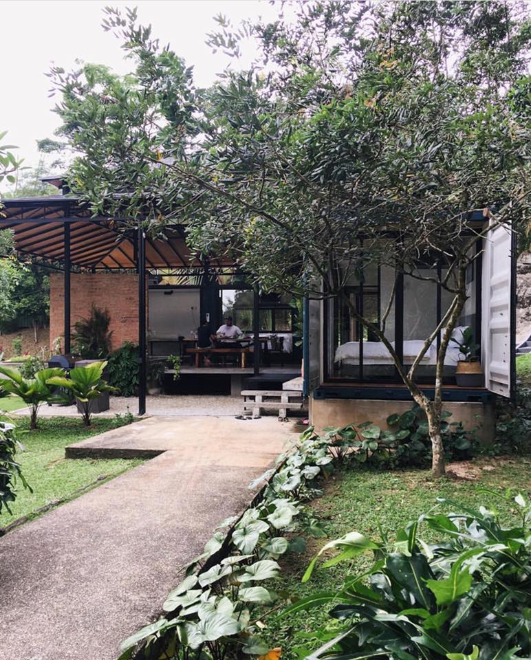 Pengalaman hidup mesra alam dalam vila kontena yang unik