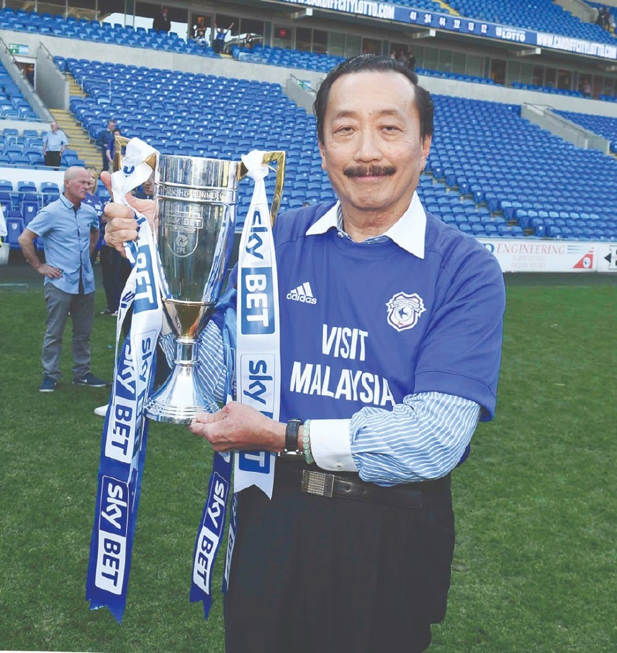 Jutawan terkenal, Tan Sri Dato' Seri Vincent Tan turut memiliki kelab bola sepak