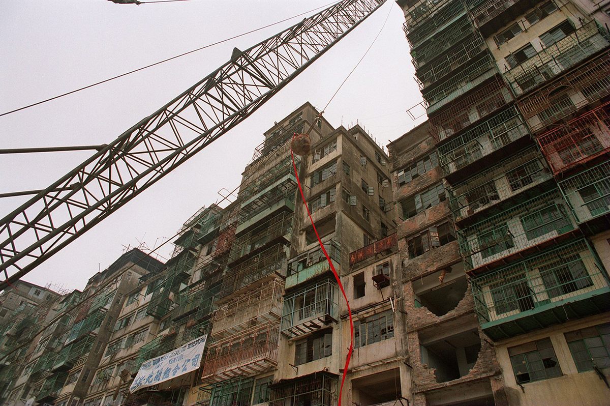 Perobohan dilakukan pada 1993