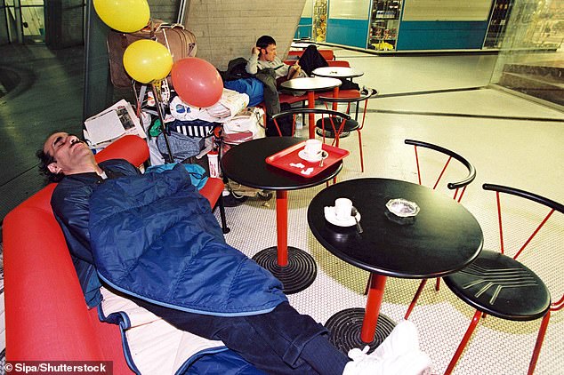 Rumahnya yang diubah di lapangan terbang