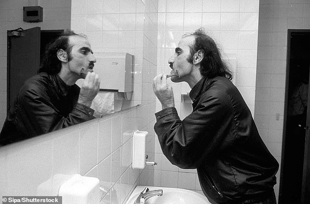 Beliau dapat keluar akibat terpaksa masuk hospital