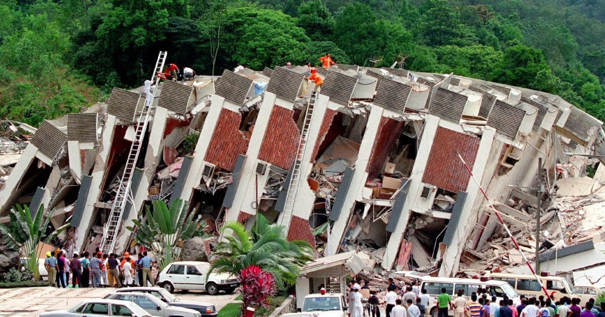 Runtuhan Highland Tower masih segar dalam ingatan kita