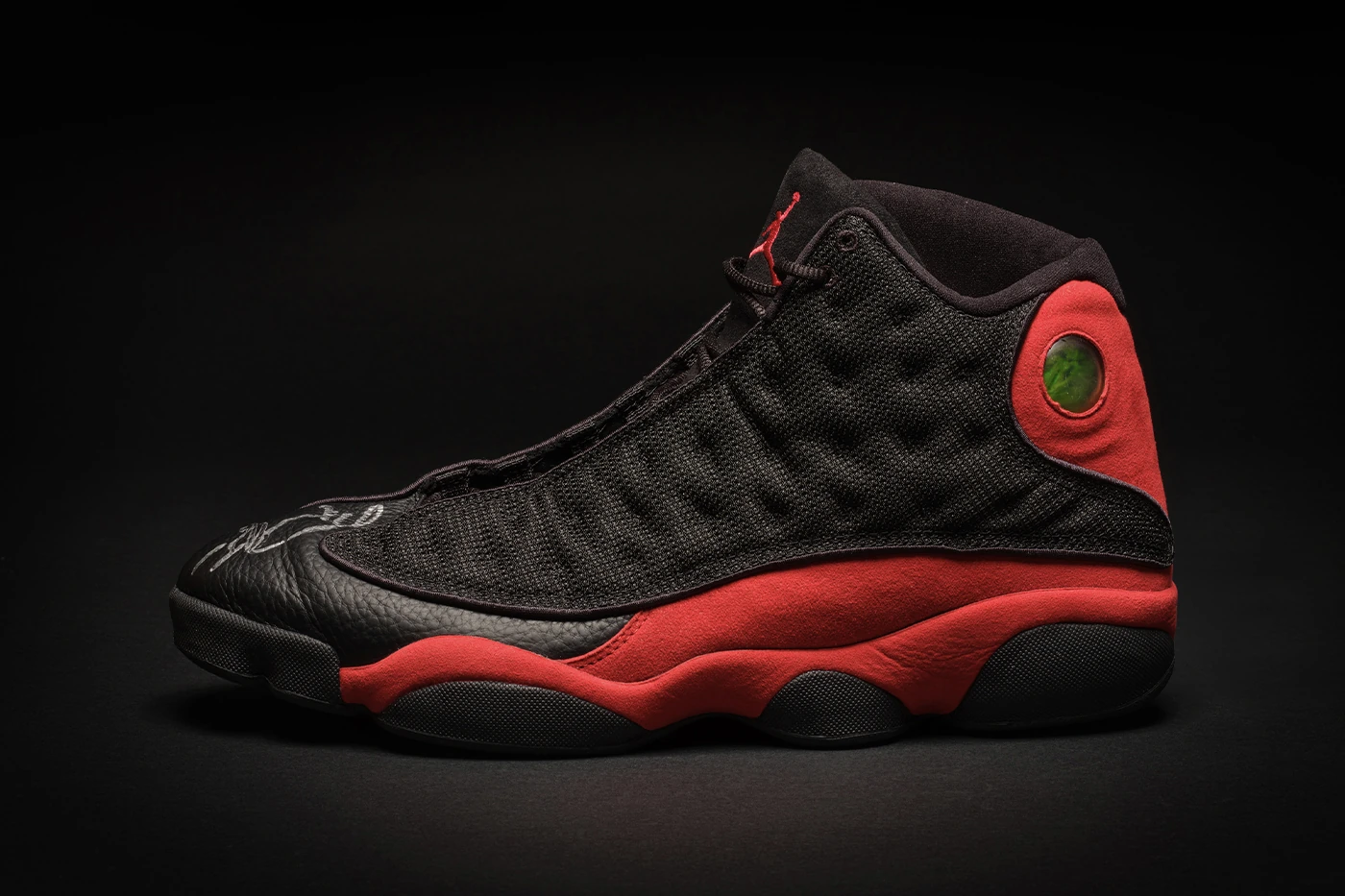 Air Jordan 13 ini menjadi kasut paling mahal dalam dunia