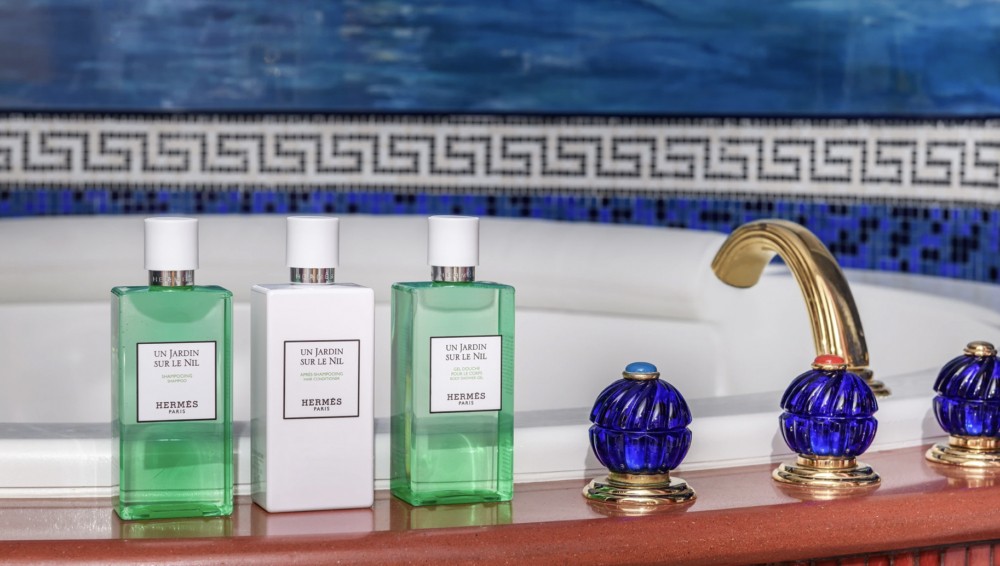 Menggunakan produk terbaik di dunia.