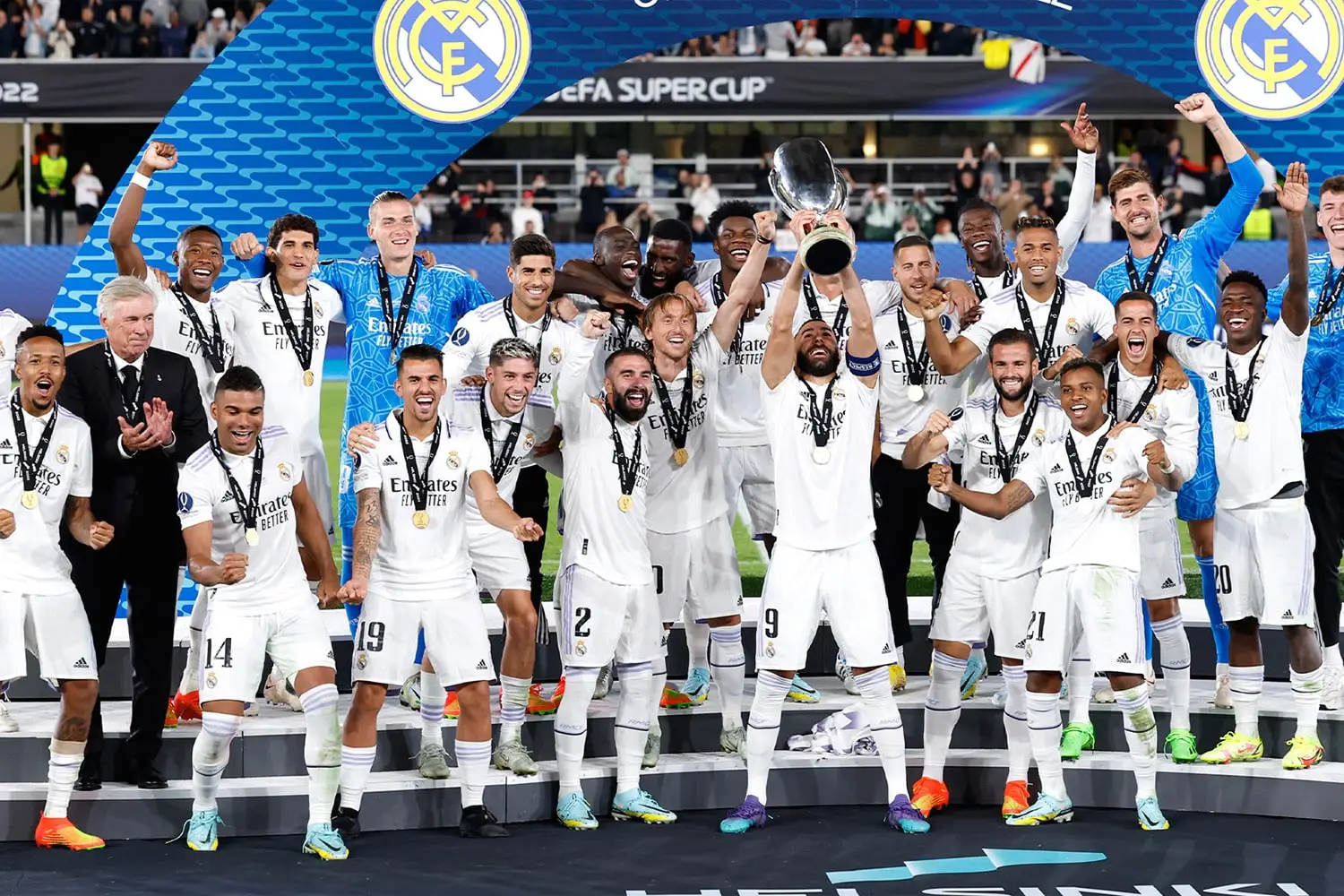 Sesiapa yang minat bola memang wajib lihat pasukan ini kan?
