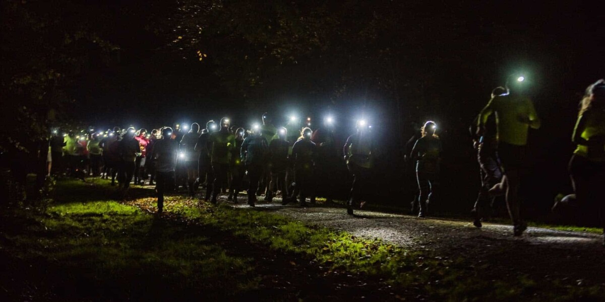 Tular video di X menunjukkan ramai orang bersenam waktu malam seperti ini