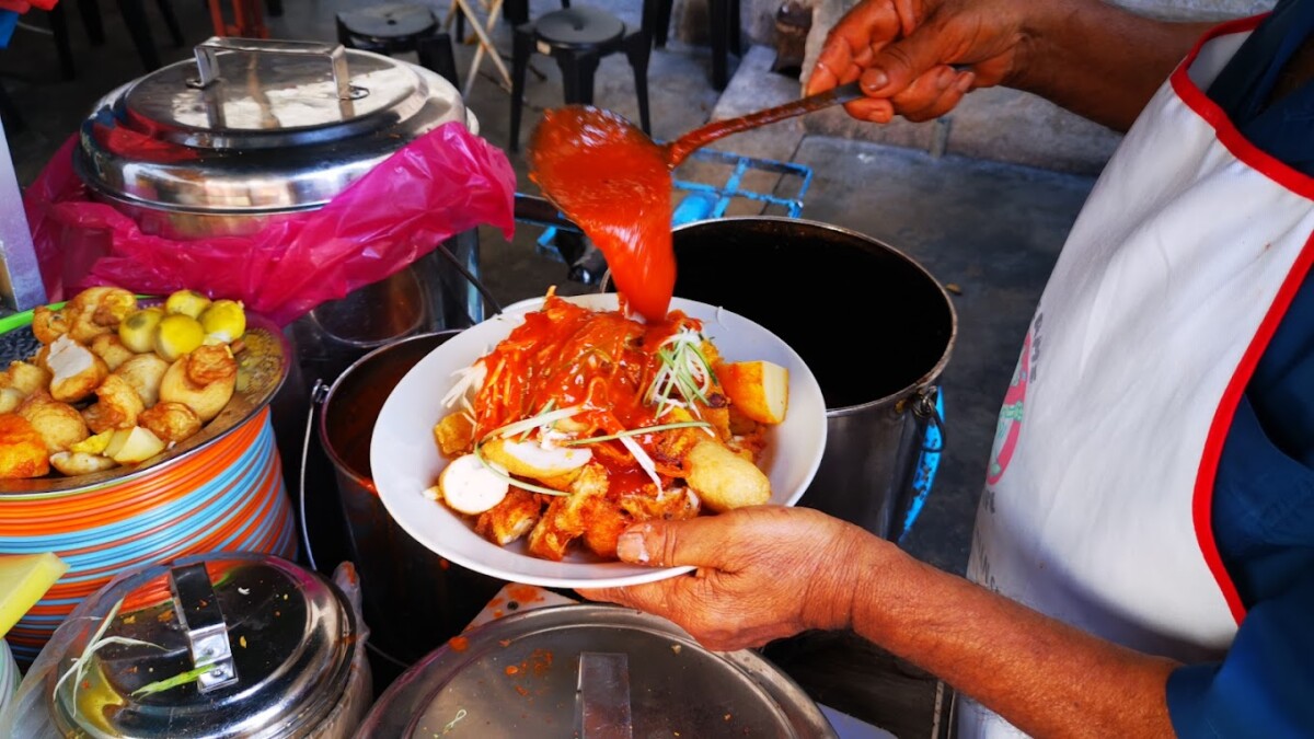 Bila dah letak kuah rojak memang tingkatkan selera makan