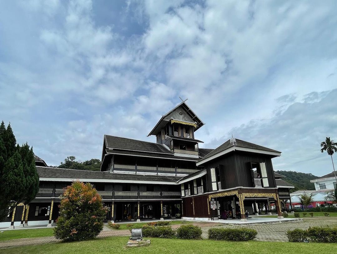 Istana Seri Menanti yang terkenal di N9