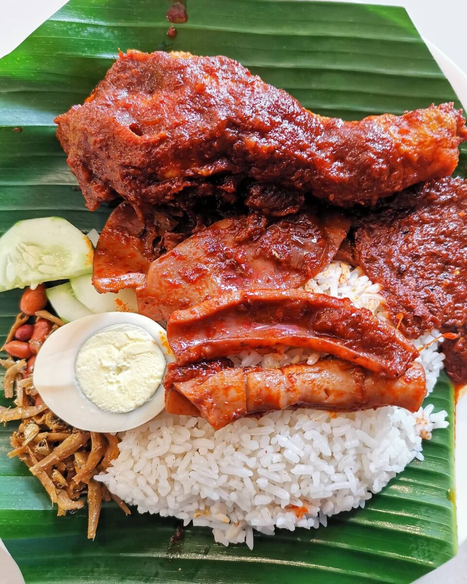 Berapa banyak lauk korang pilih untuk nasi lemak?