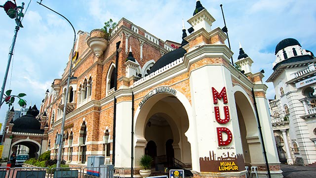 Haa rupa-rupanya ini panggung teater tau