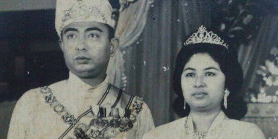 Sultan Idris Al-Mutawakil Alallahi Shah melakukan keputusan setelah mendengar berita ternampak anak bulan