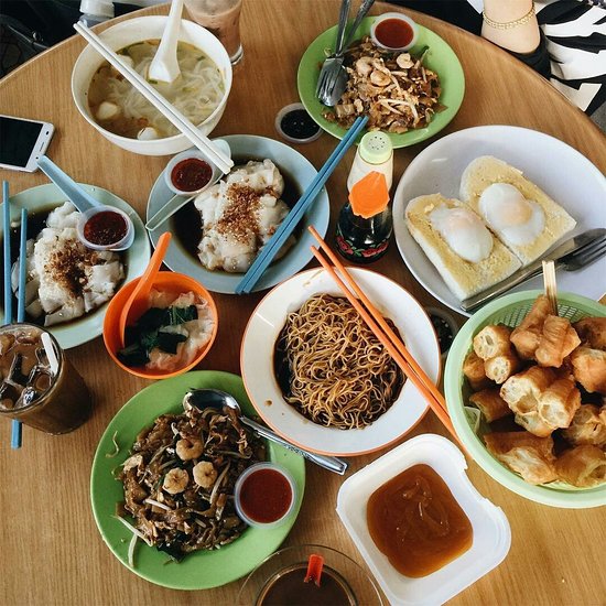 Makanan kedai kopi macamni sedap dipadan dengan Ipoh White Coffee