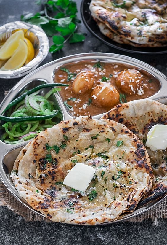Tak sangka orang iran pun makan naan?