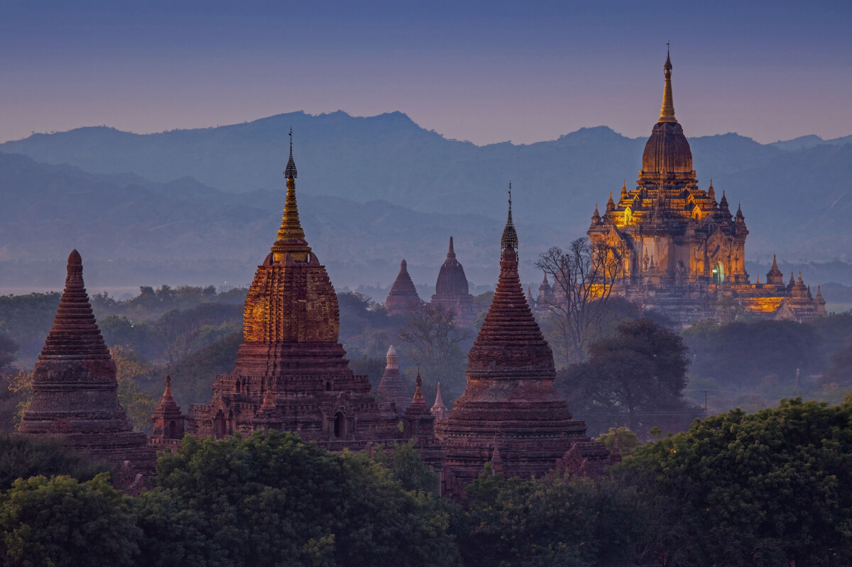 Antara kuil beribu tahun usia di bandar Bagan