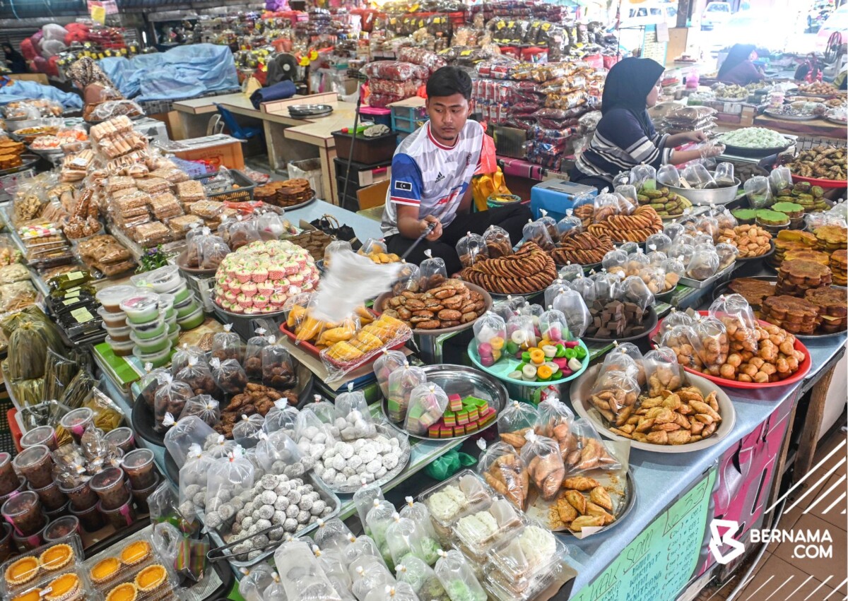 Kalau di Terengganu memang banyak peniaga kuih macamni