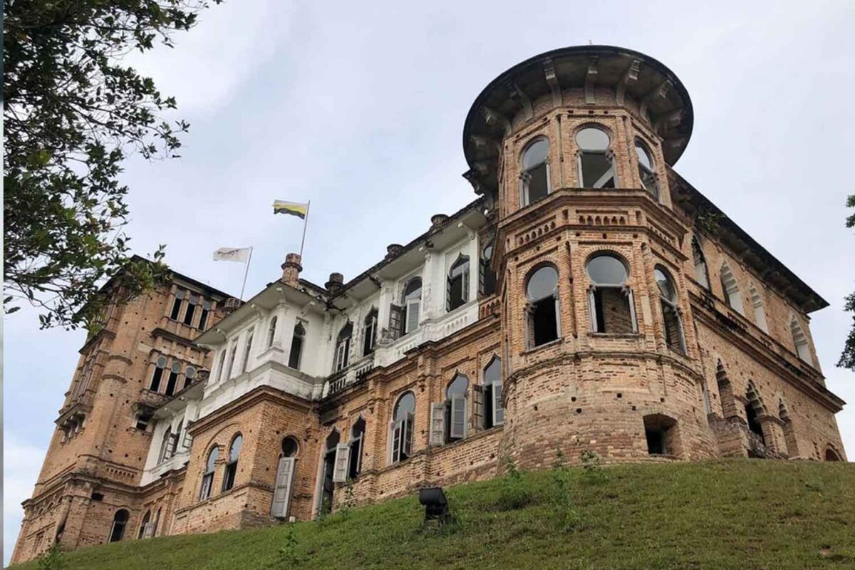 Kellie Castle di Batu Gajah megah berdiri menjadi tarikan pelancong