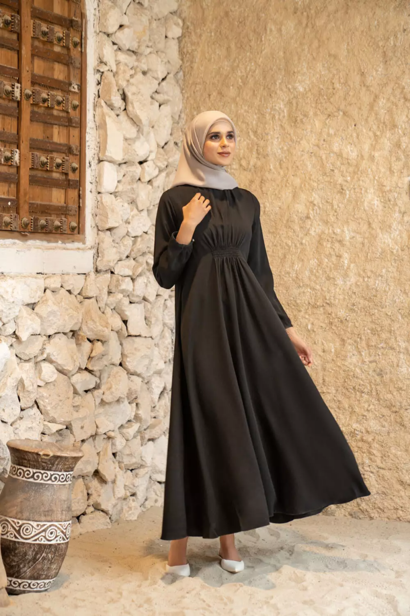 Baju Abaya sangat sinonim dengan orang Arab dibawa ke Nusantara sejak dahulu lagi