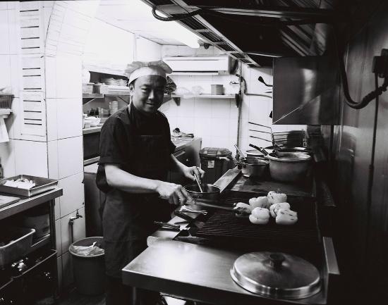 Orang Hainan mula mempelajari teknik masakan orang Barat mengadaptasi ke masakan Hainan