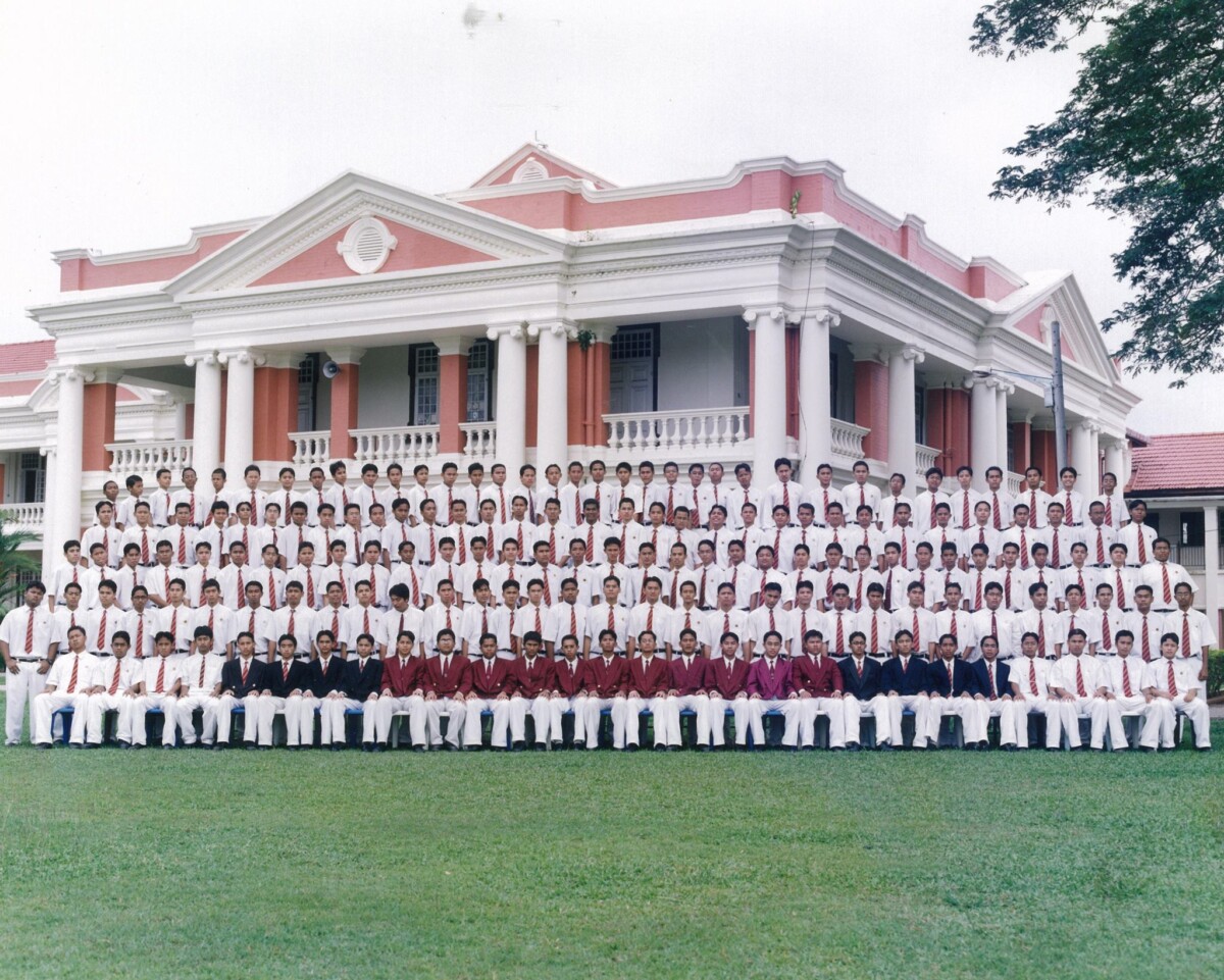 Cantik betul bangunan itu dalam gambar kan?