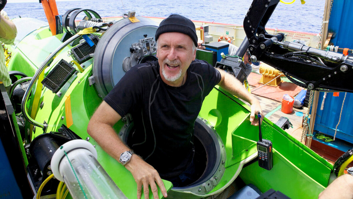 Pengarah filem terkenal, James Cameron membina kapal selamnya sendiri untuk meneroka Challenger Deep