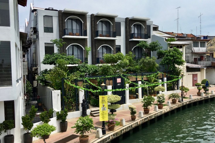 Umpama sebuah hotel seperti di Venice, Italy kan?