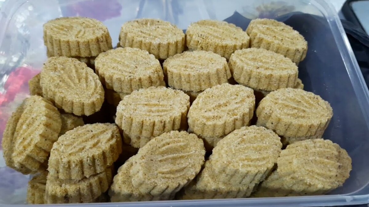 Kuih tradisional dari negeri Sarawak mempunyai rasa unik