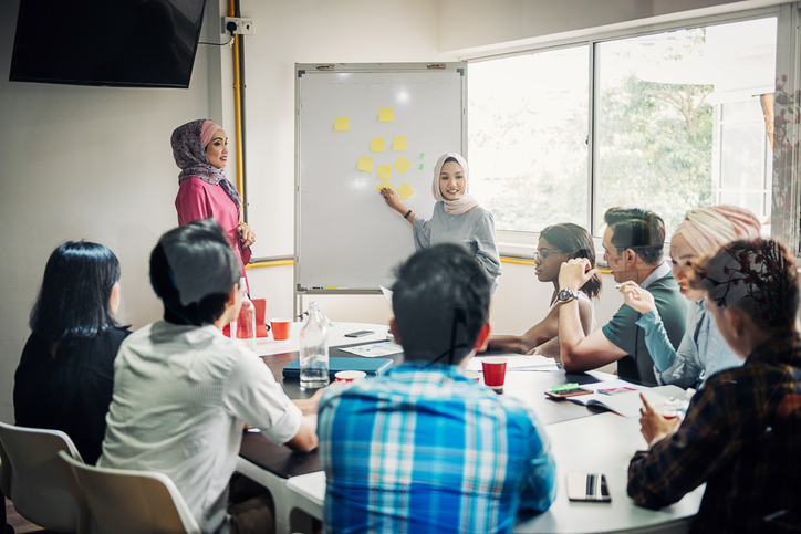 Walaupun ada Universiti banyak tak bermakna graduan dilahirkan semuanya berkualiti kan?