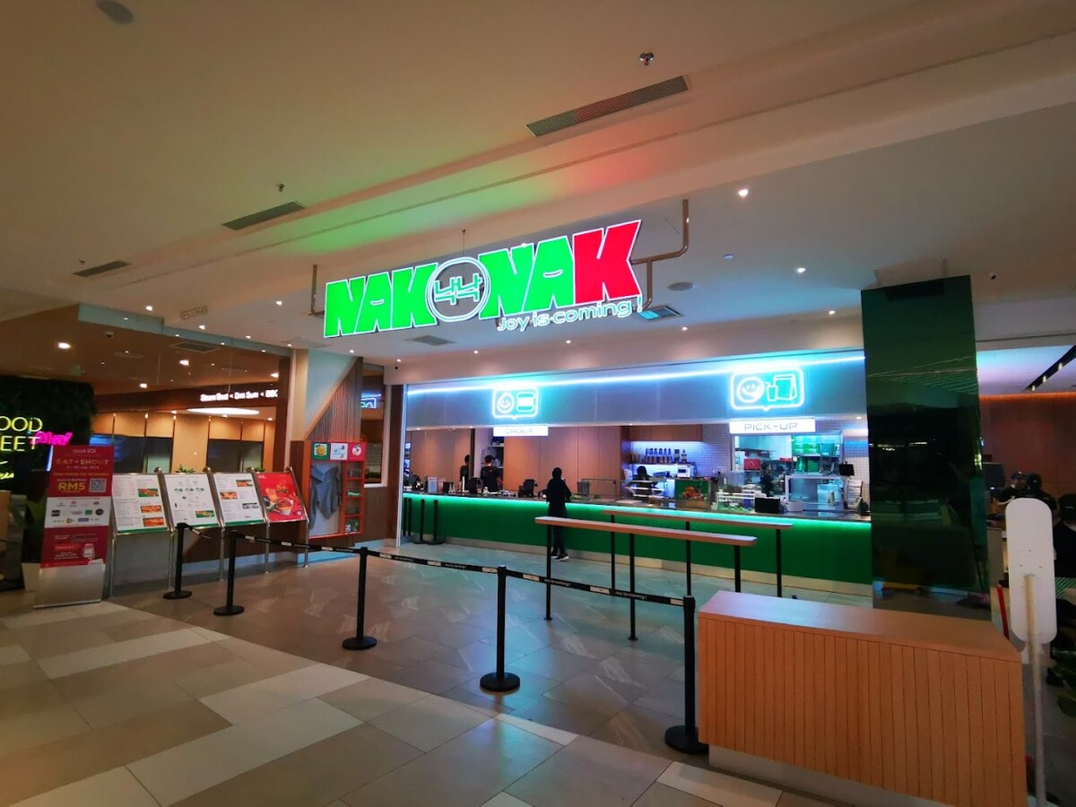 Merupakan adik kepada KFry