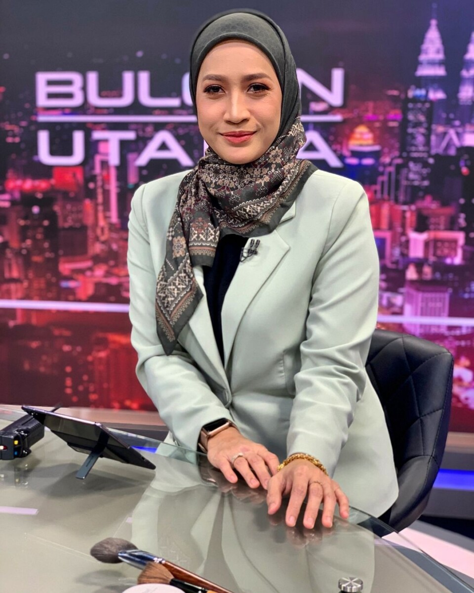 Ramai netizen kagum melihat kesungguhan Ezreena lakukan tugasanya